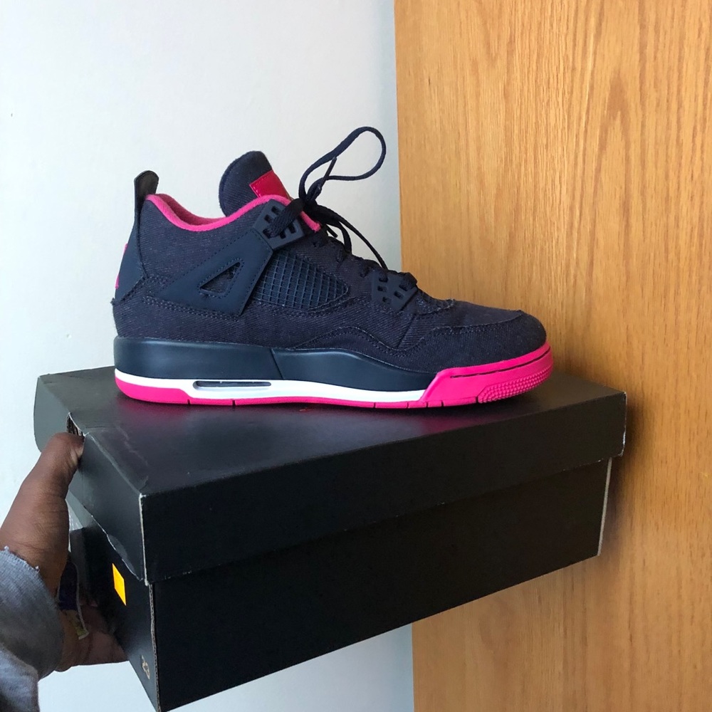Jordan 4 Retro pink denim (GS) below resell